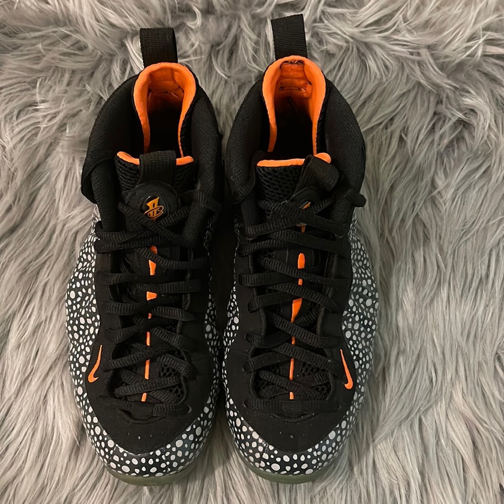 Nike AIR FOAMPOSITE ONE Size: 7.5